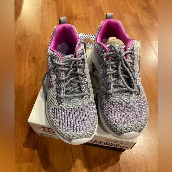 LiL Bobs from Skechers Girls shoes - Picture 3 of 3